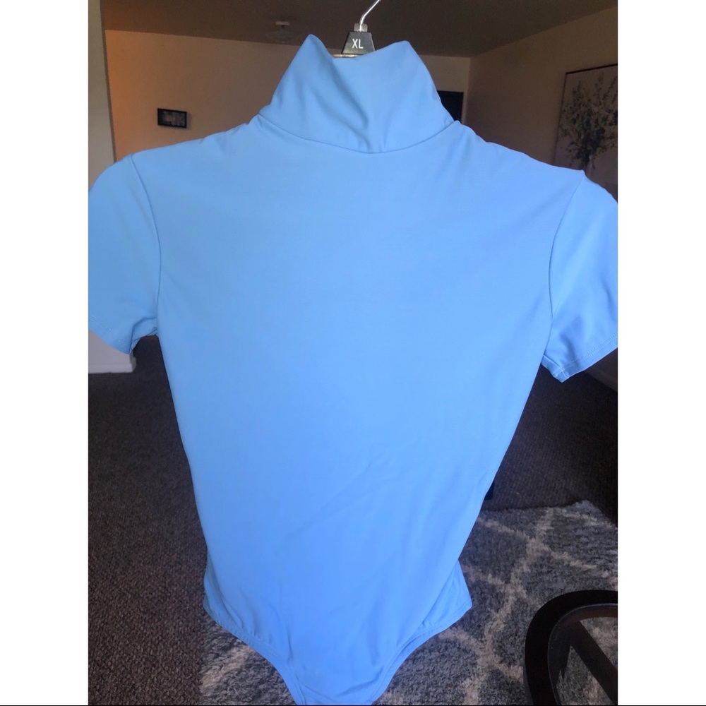 Periwinkle Luckyleo Leotard, Size L.